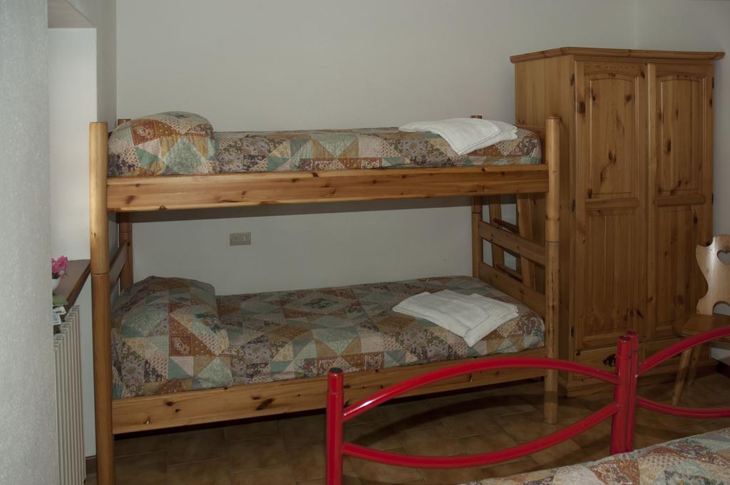 Casa Vacanze Ca' De Val Campodolcino Rum bild