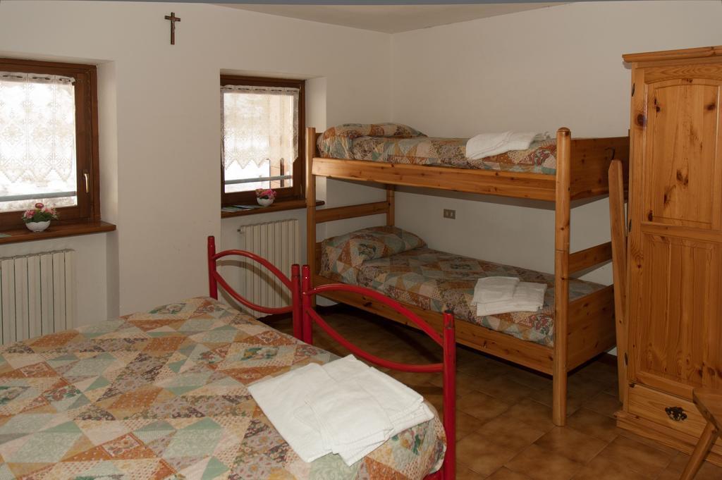 Casa Vacanze Ca' De Val Campodolcino Exteriör bild