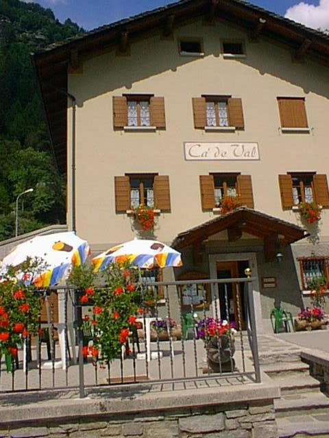 Casa Vacanze Ca' De Val Campodolcino Exteriör bild