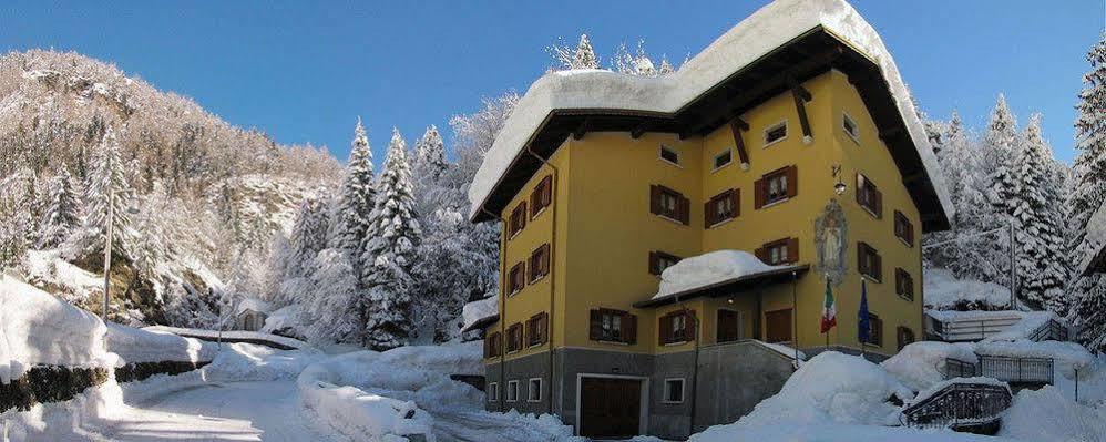 Casa Vacanze Ca' De Val Campodolcino Exteriör bild