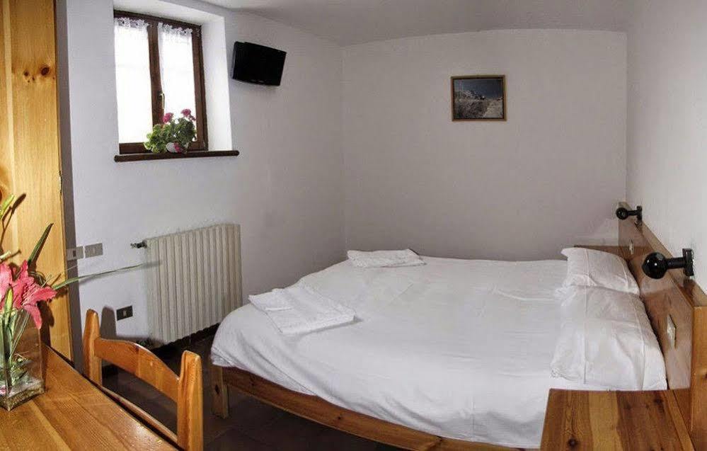 Casa Vacanze Ca' De Val Campodolcino Exteriör bild