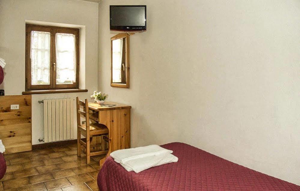 Casa Vacanze Ca' De Val Campodolcino Exteriör bild