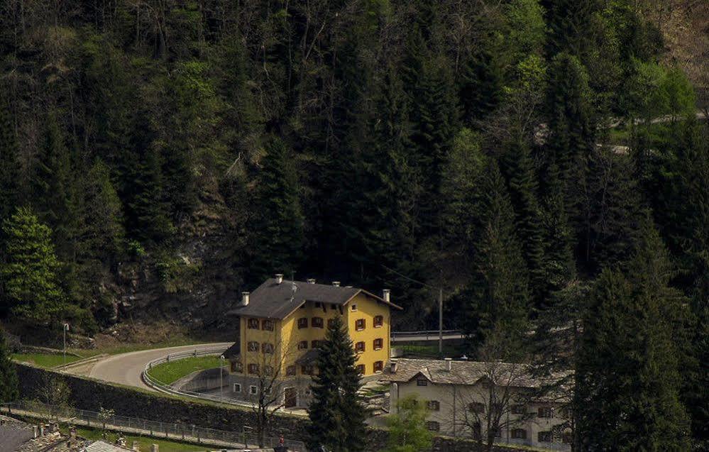 Casa Vacanze Ca' De Val Campodolcino Exteriör bild